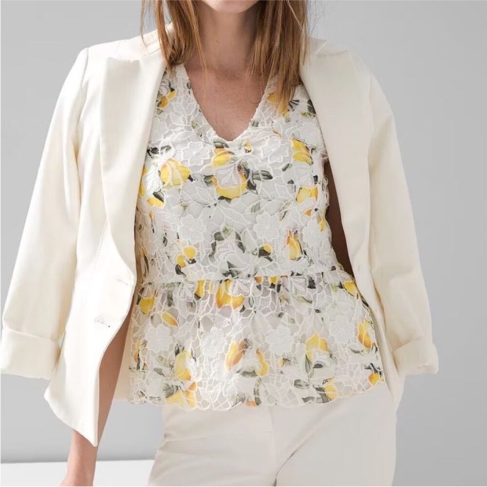 White house black market lemon print Lace peplum top Size 12